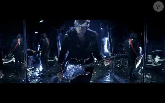 Image extraite du clip "Océan" de M, mars 2013.