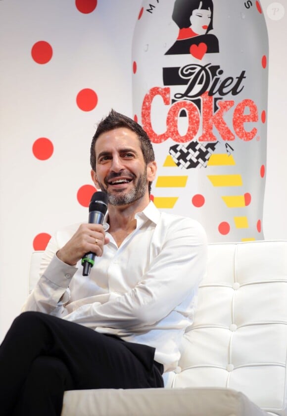 Marc Jacobs a célébré le lancement de ses bouteilles de Diet Coke à Londres, le 11 mars 2013.