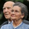 Simone Veil, ici avec le regretté Stéphane Hessel dans les jardins du Quai d'Orsay à Paris le 27 juin 2012