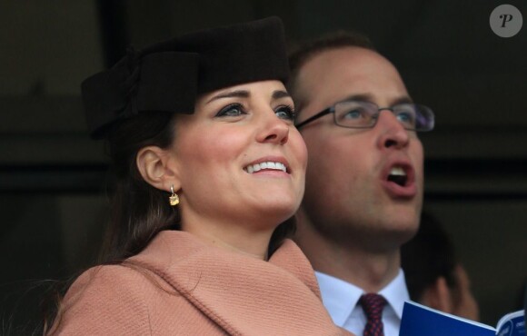 Le prince William et sa femme Kate Middleton, duchesse de Cambridge, ont assisté au festival de Cheltenham, le 15 mars 2013.