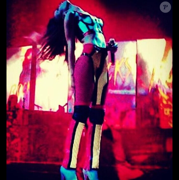Rihanna lors de la première date de sa tournée Diamonds World Tour à Buffalo le 8 mars 2013.