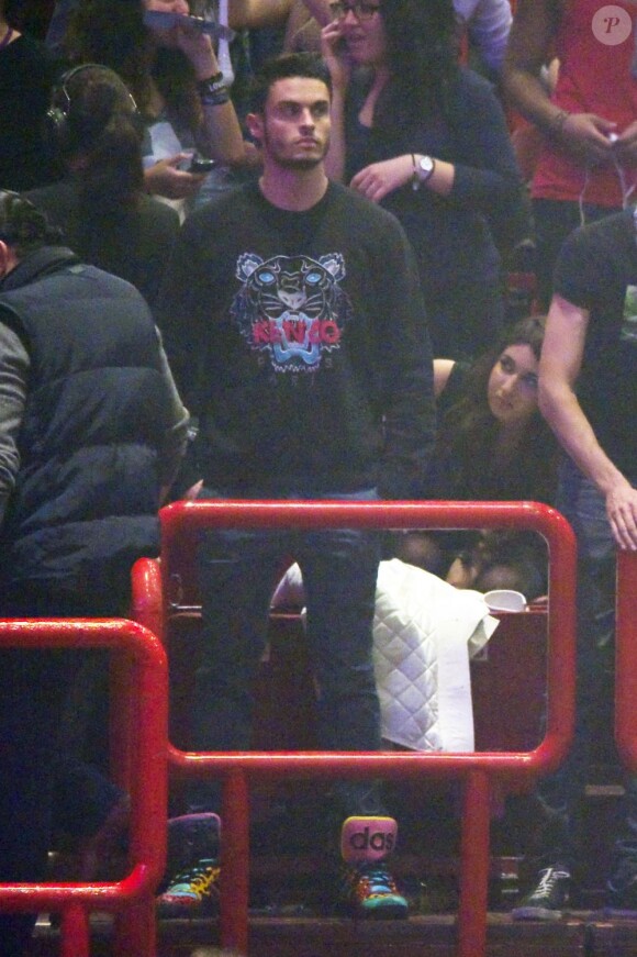 Le beau Baptiste Giabiconi au concert de Justin Bieber au Palais Omnisports de Paris Bercy le 19 mars 2013.