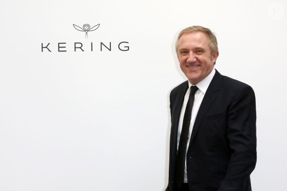 François Henri Pinault rebaptise le groupe PPR (Pinault, Printemps,Redoute) par le nom Kering à l'Atelier Richelieu, le 22 mars 2013