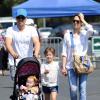Jessica Alba, Cash Warren et leurs filles Honor et Haven participent à l'anniversaire d'une camarade de Honor au Griffith Observatory à Los Angeles. 24 mars 2013