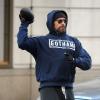 Hugh Jackman à New York le 23 mars 2013 pour une promenade en famille