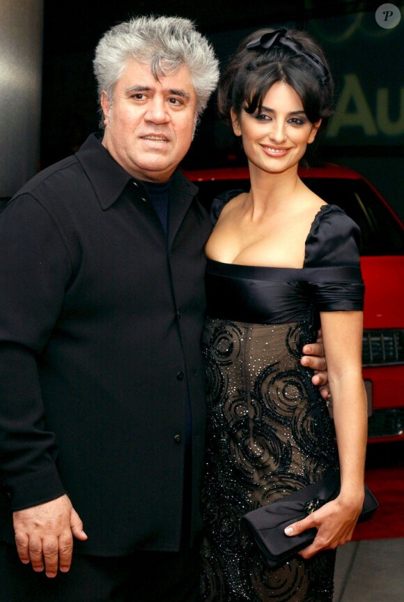 Pedro Almodovar et Penélope Cruz à Los Angeles le 7 novembre 2004