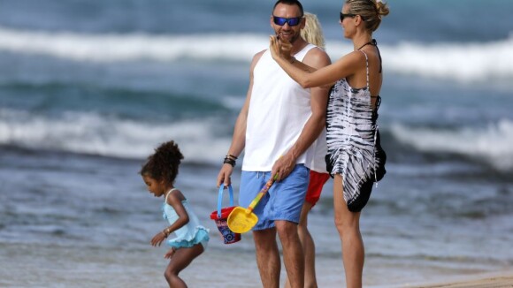 Heidi Klum : Amour à la plage avec son boyfriend, ses enfants et ses parents