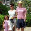 Olivier Martinez, Halle Berry, et sa fille Nahla en vacances sur une plage d'Hawaï le 27 mars 2013. Le trio profite du soleil.