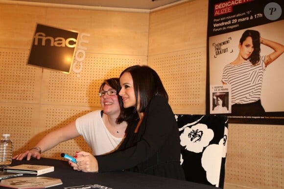 Alizée, le vendredi 29 mars au forum de la Fnac St-Lazare à Paris.