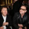 Sir Paul McCartney et Bono lors du défilé de Stella McCartney à l'Opéra Garnier, Paris, le 4 mars 2013.