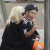 Gwen Stefani et son fils Kingston à Los Angeles, le 30 mars 2013.