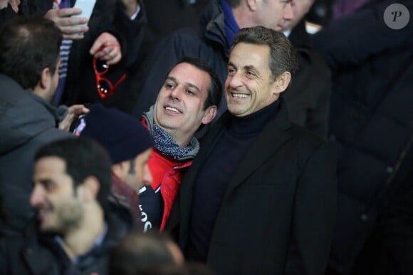 Nicolas Sarkozy a ses supporters - Quart de finale aller de la Ligue des champions de football entre le Paris Saint-Germain et le FC Barcelone au Parc des Princes à Paris le 2 avril 2013.