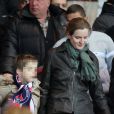 Nathalie Kosciusko-Morizet et son fils - Quart de finale aller de la Ligue des champions de football entre le Paris Saint-Germain et le FC Barcelone au Parc des Princes à Paris le 2 avril 2013.