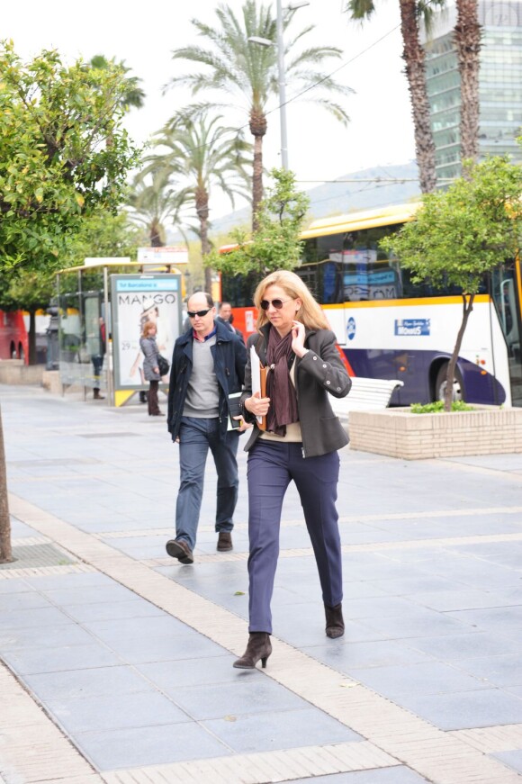 L'infante Cristina d'Espagne à Barcelone le 5 avril 2013, deux jours après l'annonce de sa convocation devant la justice dans le cadre du scandale Noos.