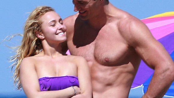 Hayden Panettiere et son fiancé : Bisous, câlins et jeux amoureux sur la plage