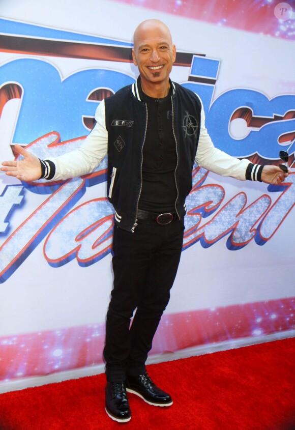Howie Mandel arrive aux auditions de l'émission "America's Got Talent" à New York, le 8 avril 2013.