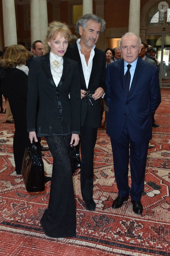 Arielle Dombasle, Bernard-Henri Levy et Francois Pinault - Vernissage de l'exposition Rudolf Stingel au Palais Grassi à Venise, le 7 avril 2013.