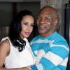 Mike Tyson et sa femme Kiki lors de l'avant-première de Scary Movie 5 au Cinerama Dome de Los Angeles le 11 avril 2013