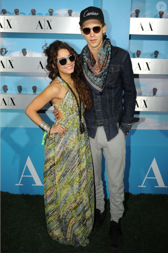 Vanessa Hudgens et son petit ami Austin Butler au Festival de musique de Coachella à Indio en Californie, le 13 avril 2013.
