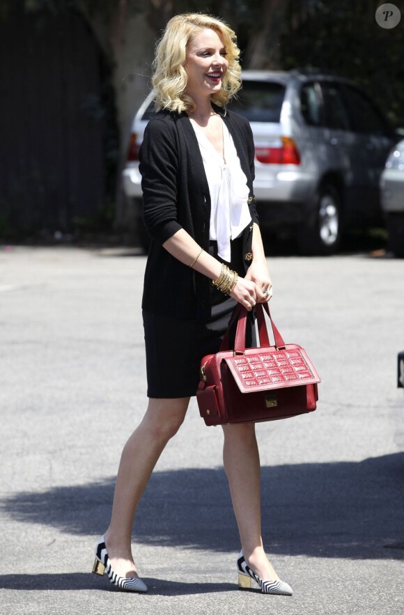 Katherine Heigl profite d'un déjeuner dans les rues de Los Angeles, le 15 avril 2013.