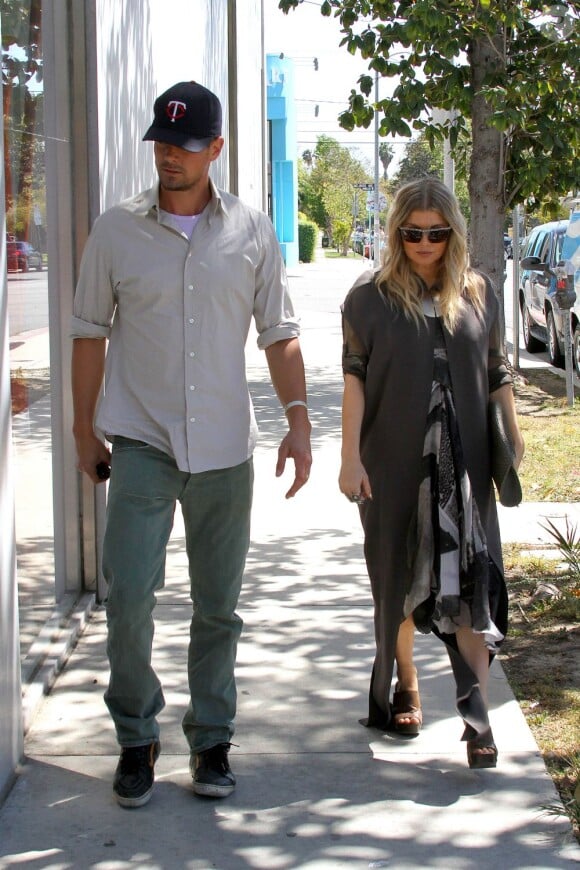 Fergie et Josh Duhamel dans les rues de West Hollywood, le 16 avril 2013.