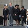 Funérailles de Margaret Thatcher, célébrées le 17 avril 2013 en la cathédrale St Paul de Londres. Son fils Mark, avec son épouse Sarah et leurs enfants Michael et Amanda, sa fille Carol, avec son compagnon Marco Grass, se sont montrés recueillis et soudés sur le parvis de la cathédrale Saint Paul lors de l'arrivée du cercueil.