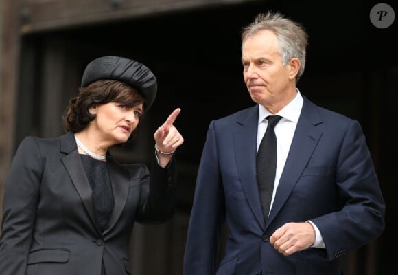 Tony et Cherie Blair quittant les funérailles de Margaret Thatcher, célébrées le 17 avril 2013 en la cathédrale St Paul de Londres.