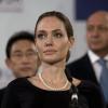 Angelina Jolie lors d'une conférence sur les violences faites aux femmes en temps de guerre, dans le cadre du G8 le 11 avril 2013 à Londres