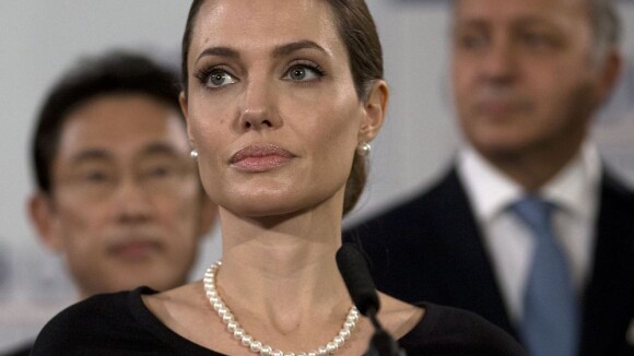Angelina Jolie, très mince : La finesse de ses jambes fait peur