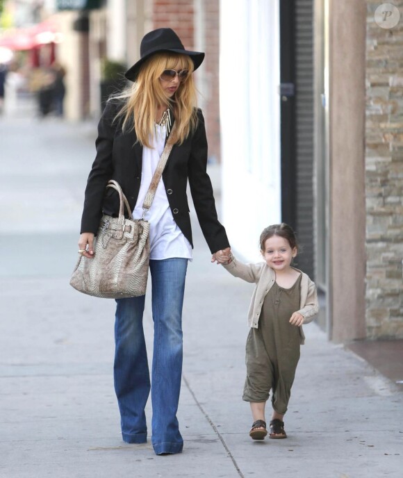 Rachel Zoe et son fils Skyler à Los Angeles, le 23 avril 2013.