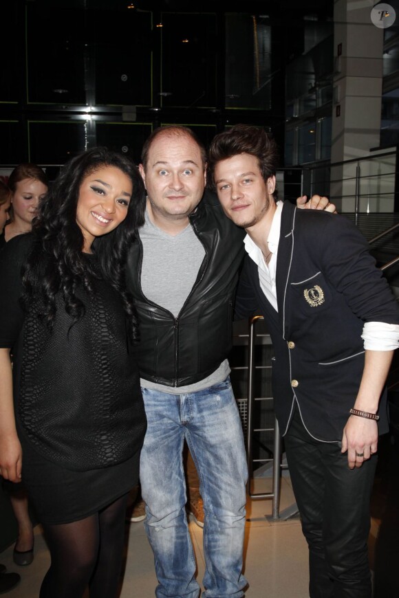 Exclusif - Will.I.Am rencontre Zayra Setouty et Sidoine Remy de la Star Academy 9 lors de l'emission de Sebastien Cauet sur NRJ a Paris, le 17 avril 2013.