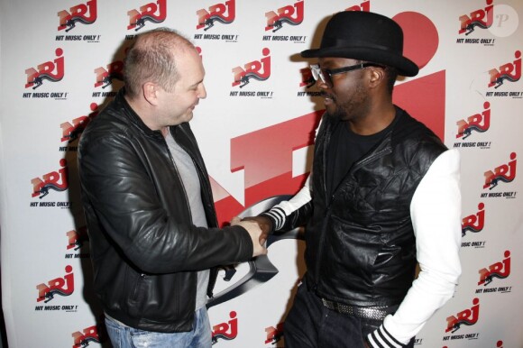 Exclusif - Will.I.Am rencontre Zayra Setouty et Sidoine Remy de la Star Academy 9 lors de l'emission de Sebastien Cauet sur NRJ a Paris, le 17 avril 2013.