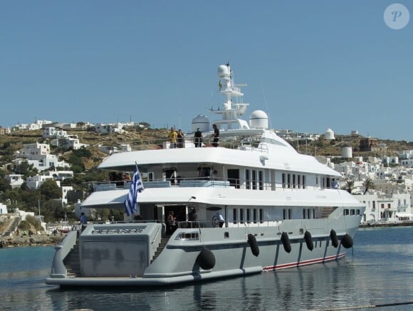 Le yacht O'Ceanos sur lequel la famille Kardashian navigue en mer Méditerranée. Le 27 avril 2013.