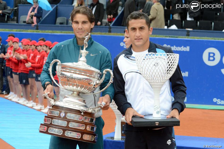 Rafael Nadal et Nicolas Almagro lors de la finale du tournoi de Barcelone le 28 avril 2013