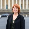 Véronique Genest devant l'Assemblée Nationale à Paris, le 7 mars 2013.