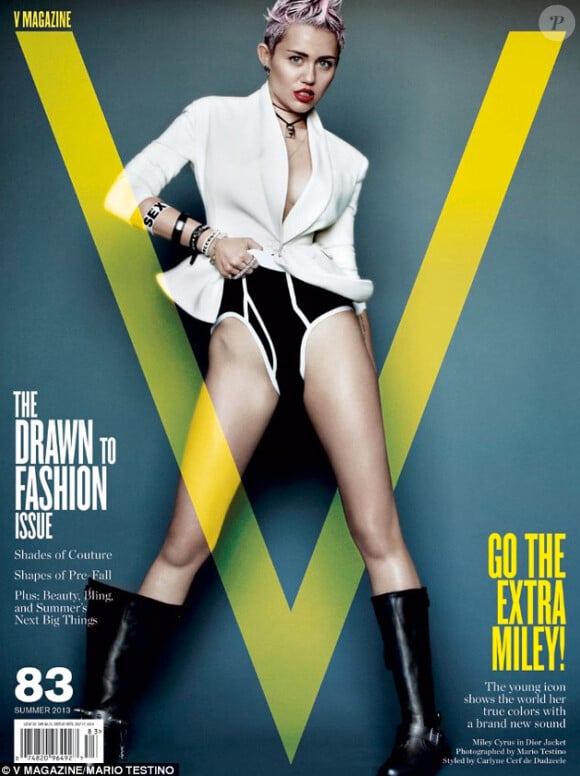 Miley Cyrus pose sur trois couvertures différentes pour V Magazine dans son édition de l'été 2013.