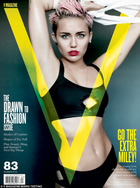 La jeune Miley Cyrus pose sur trois couvertures différentes pour V Magazine dans son édition de l'été 2013.