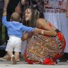 Le top brésilien Alessandra Ambrosio a fêté le premier anniversaire de son fils Noah entourée de sa famille, son fiancé et sa fille Anja. Le 5 mai 2013