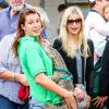 L'actrice Sarah Michelle Gellar a emmené sa fille Charlotte au Farmer's Market à Los Angeles, le 5 mai 2013. La petite fille a eu la chance de faire du poney et d'approcher une tortue géante. L'actrice quant à elle a osé s'approcher de près d'un dragon de Komodo.