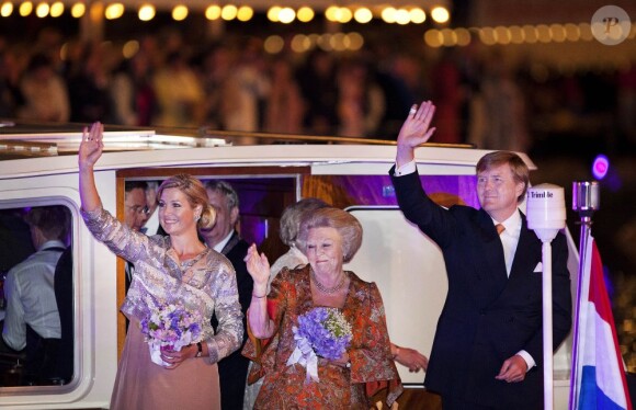 Willem-Alexander des Pays-Bas, Maxima et Beatrix prenaient part le 5 mai 2013 au soir, sur l'Amstel à Amsterdam, au concert parachevant les célébrations du Jour de la Libération.