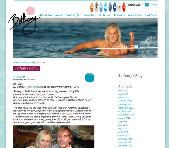 Bethany Hamilton a annoncé via son blog sur son site officiel ses fiançailles avec Adam Dirks.
