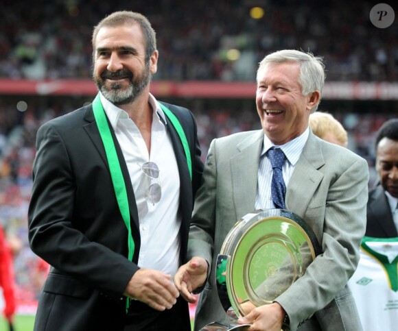 Alex Ferguson et Eric Cantona à Manchester le 5 août 2011 lors du jubilé Paul Scholes