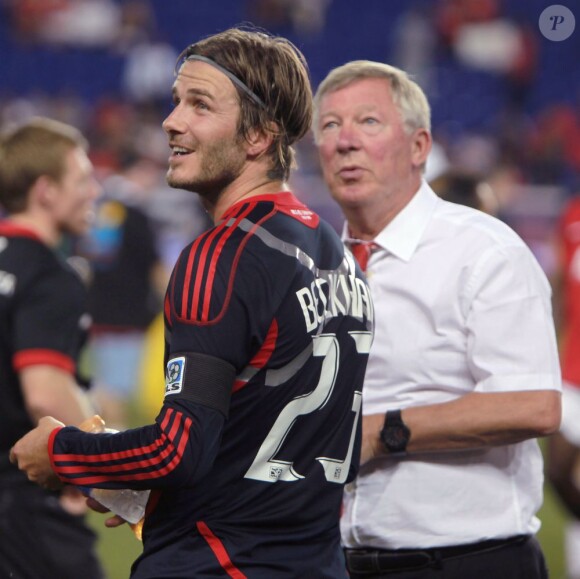 David Beckham et Sir Alex Ferguson lors d'un match entre les All Stars de la MLS et Manchester United à la Red Bull Arena de Harrison le 27 juillet 2011