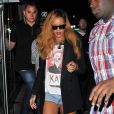 Rihanna, très en beauté pour une soirée entre amis, profite de ses vacances. New York, le 9 mai 2013.