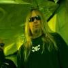 Le groupe Slayer, icône du trash metal, est en deuil de son guitariste Jeff Hanneman, reconnaissable à ses longs cheveux blonds, décédé le 2 mai 2013 à 49 ans.