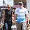 Britney Spears et son petit ami David Lucado vont faire du shopping à Thousand Oaks, le 8 mai 2013.