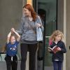 Marcia Cross et ses filles Eden et Savannah se rendent au Barnes & Noble à Santa Monica, le 7 mai 2013.