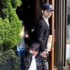 Christina Aguilera avec son compagnon Matthew Rutler et son fils Max Bratman sont allés dejeuner au restaurant Houston à Santa Monica. Le 8 décembre 2012.