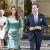 La princesse Madeleine de Suède et son fiancé Chris O'Neill au palais royal à Stockholm le 19 mai 2013 lors de la réception organisée à l'occasion de la publication de leurs bans, à trois semaines de leur mariage le 8 juin.