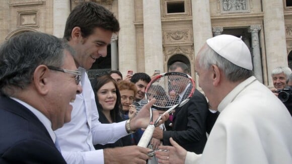 Juan Martin Del Potro : Emue, la star du tennis offre un joli cadeau au pape...